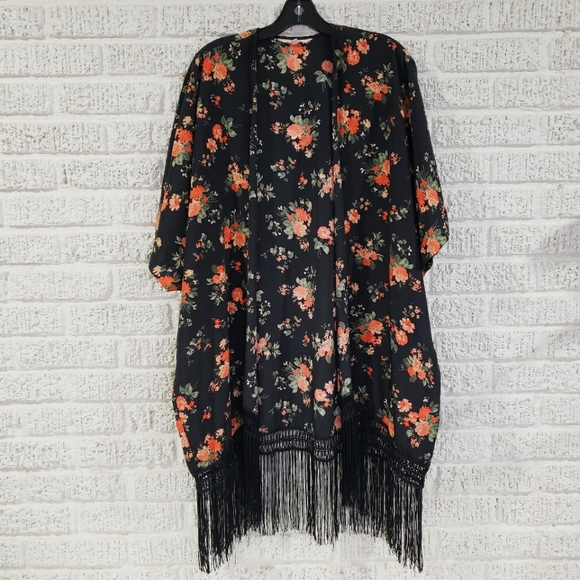 Jack by BB Dakota Sweaters - Jack by BB Dakota Black Floral Fringe Kimono